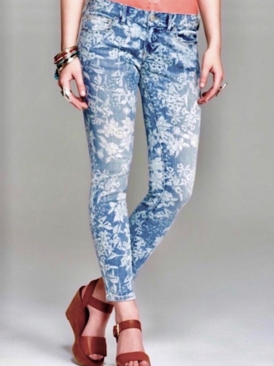 Free People Denim - 🌺🎉HP🎉🌺 NWOT Free People Hawaiian Floral Print Skinny Jeans